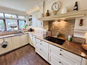 Kitchen- click for photo gallery